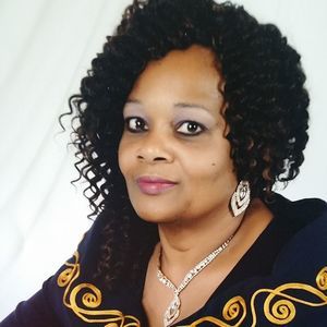 Meet your Posher, Liz